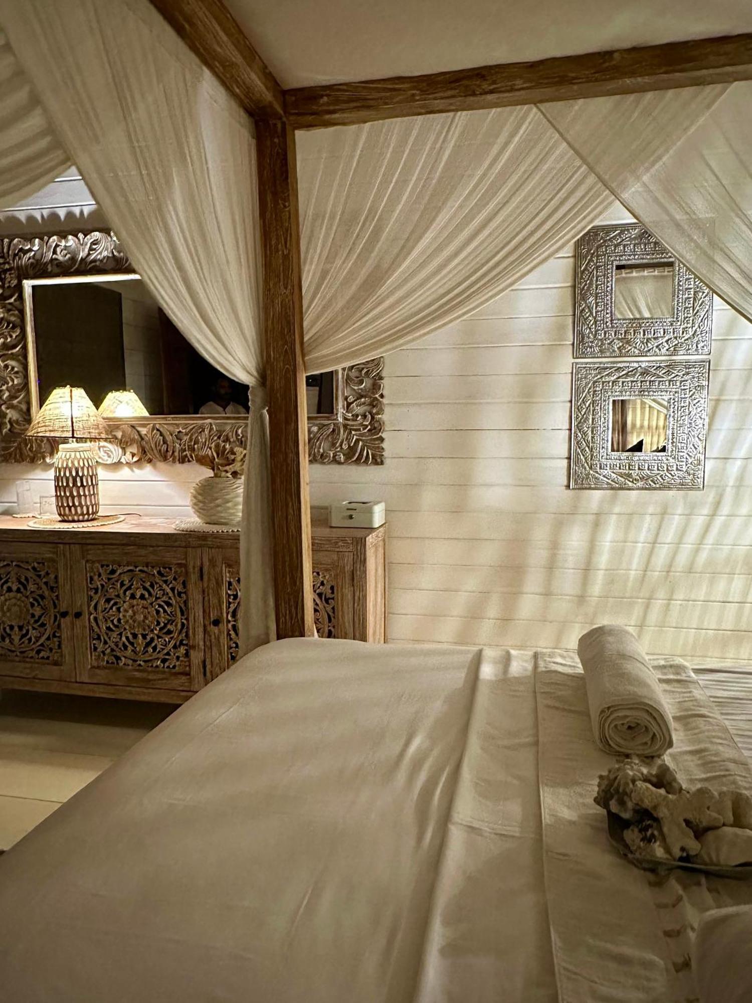 Samura Maldives Guest House Thulusdhoo Exteriör bild